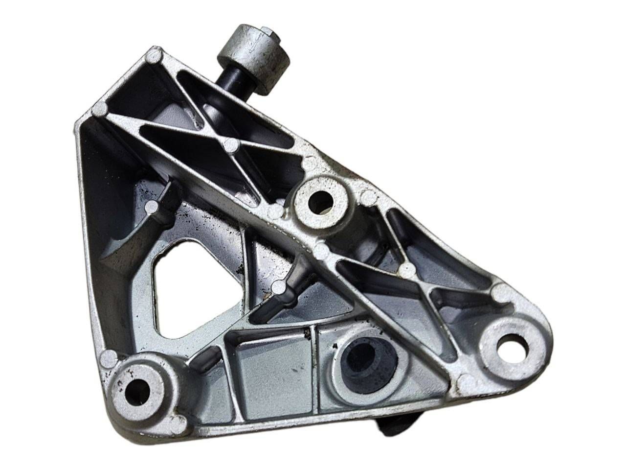 BMW 4 SERIES Engine mounting bracket OEM 22114084957 — Europe Delivery