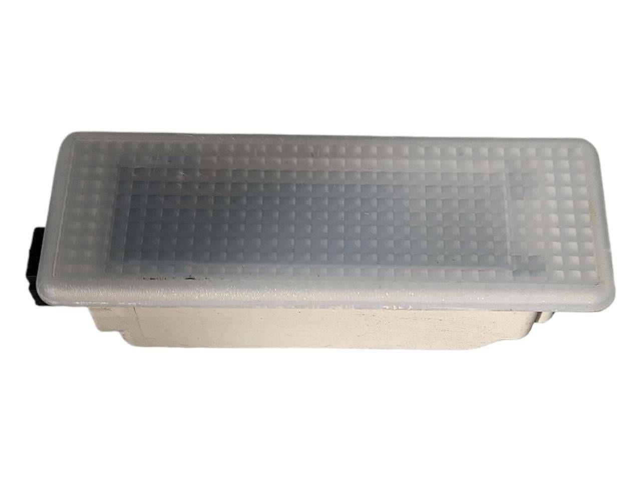 BMW 1 SERIES Front door interior light OEM 0141147 — Europe Delivery