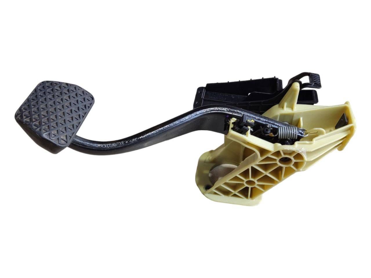 BMW 7 SERIES Brake Pedal OEM 6782665 — Europe Delivery