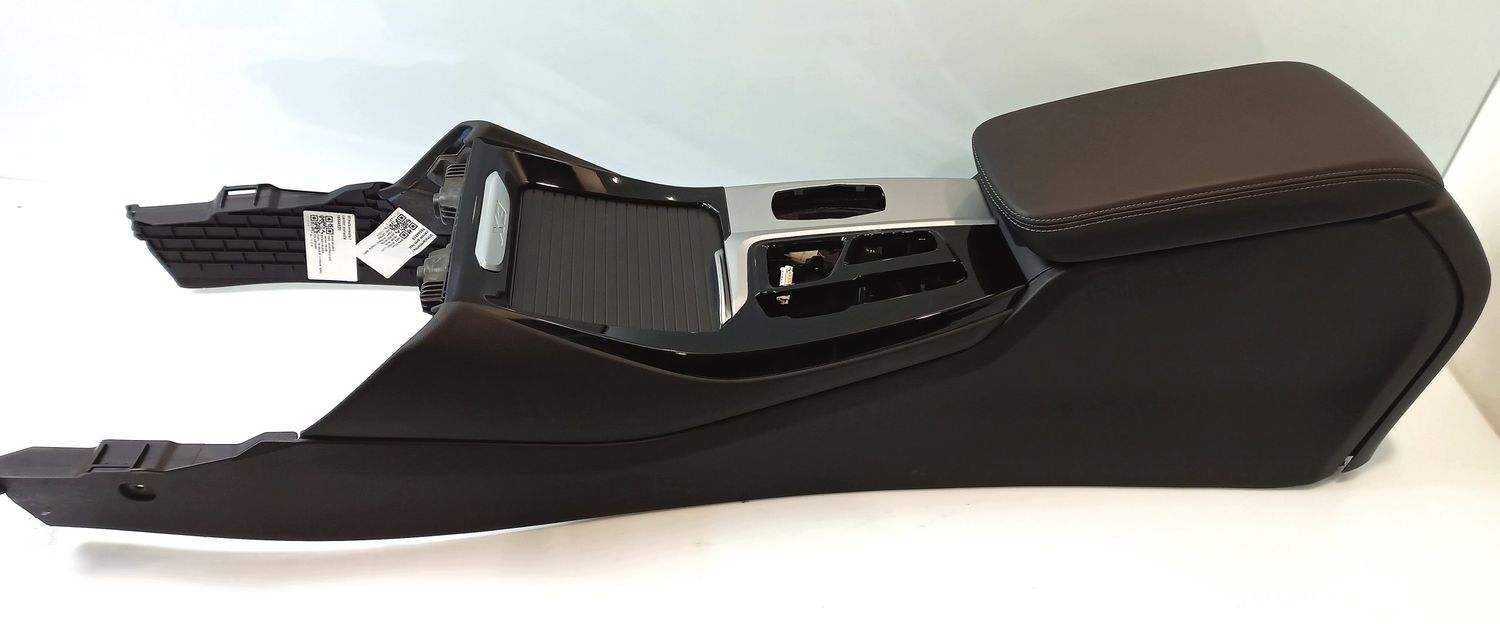 BMW IX3 center Console OEM 51165A010A0 — Europe Delivery