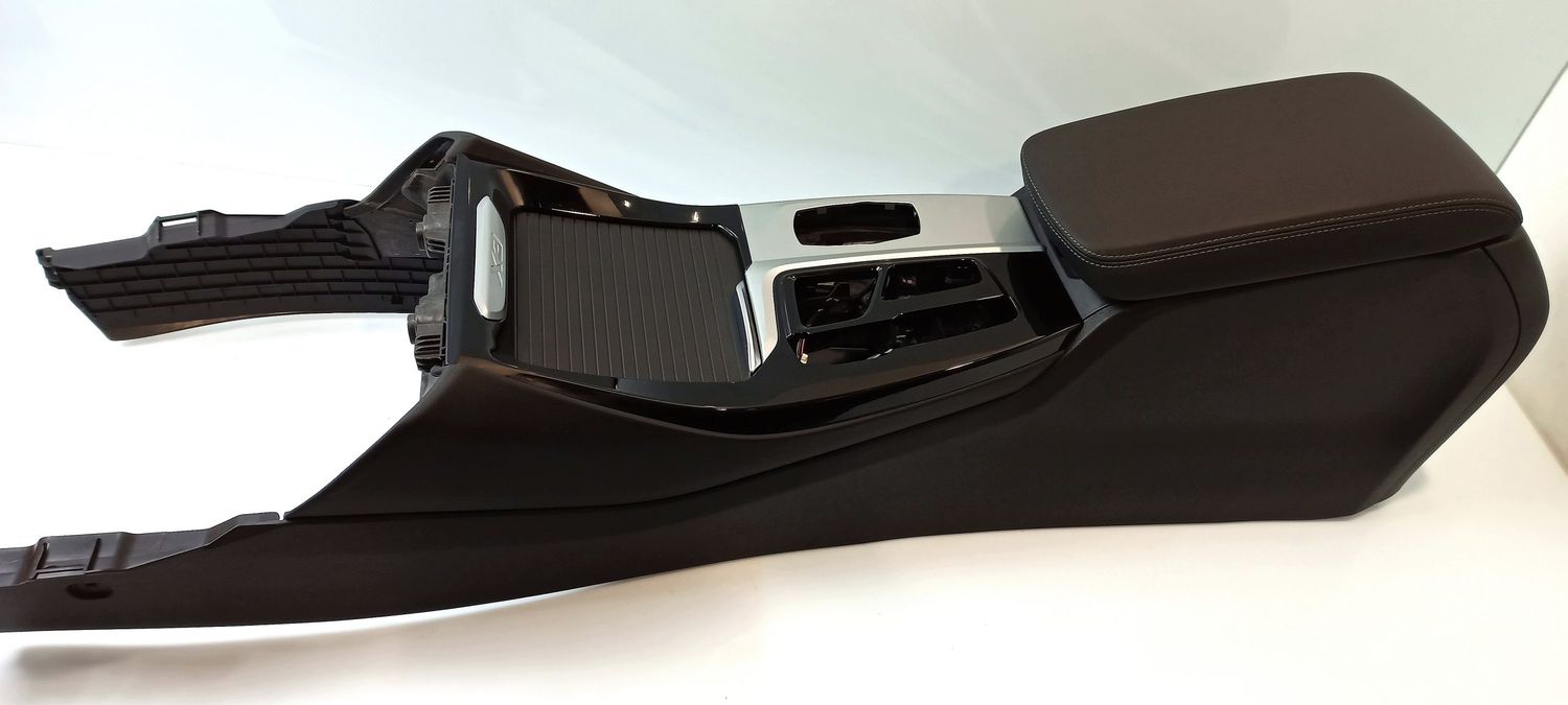 BMW X3 center Console OEM 51166814805 — Europe Delivery
