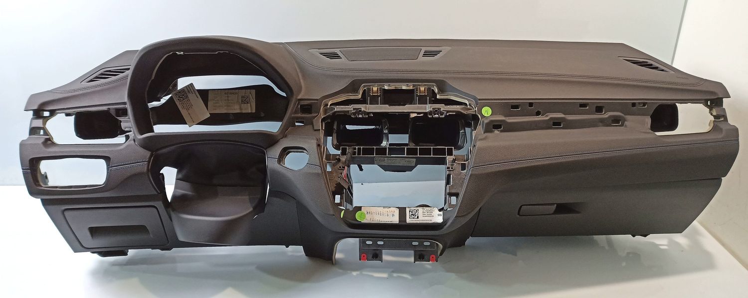 BMW X1 Dashboard OEM 51166965758 — Europe Delivery