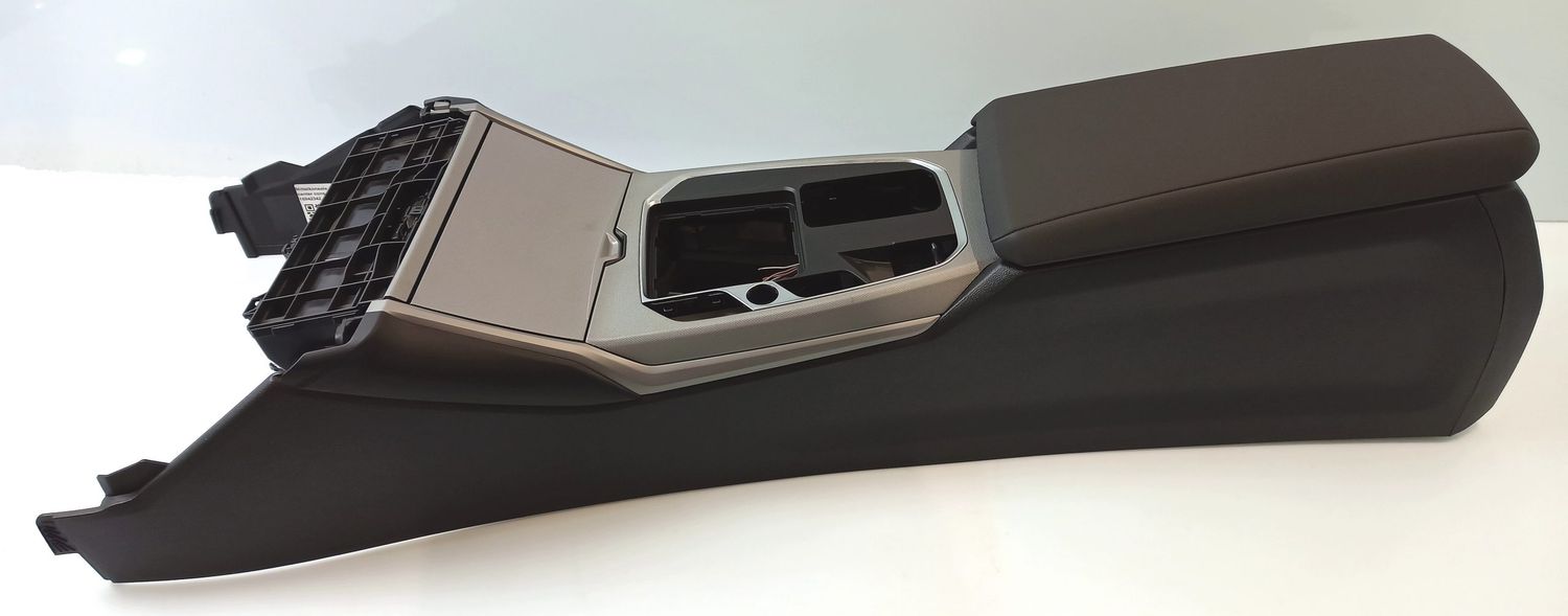 BMW M3 center Console OEM 51166806792 — Europe Delivery