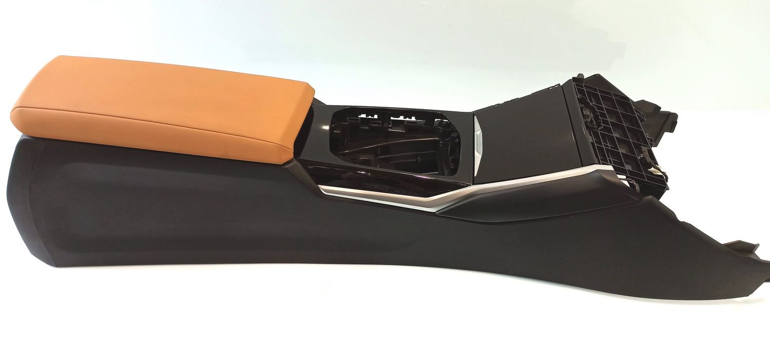 BMW 4 SERIES center Console OEM 51165A0EF77 — Europe Delivery