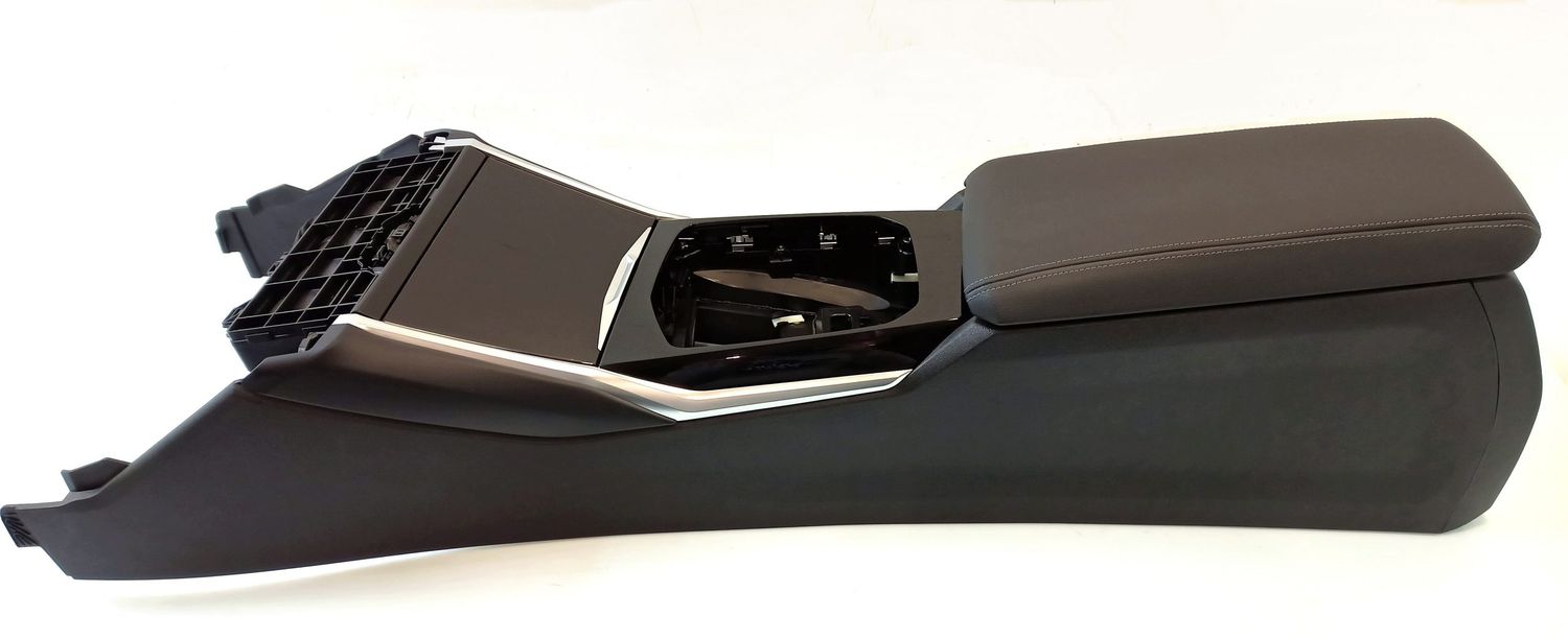 BMW 4 SERIES center Console OEM 51165A0EF77 — Europe Delivery
