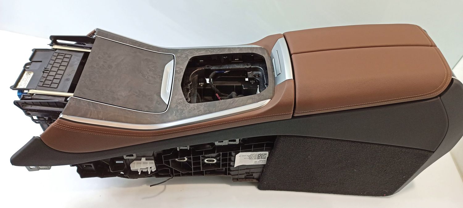 BMW X5 center Console OEM 51166996414 — Europe Delivery