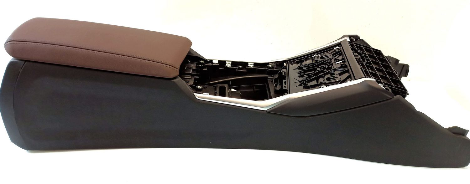 BMW 4 SERIES center Console OEM 51166806796 — Europe Delivery