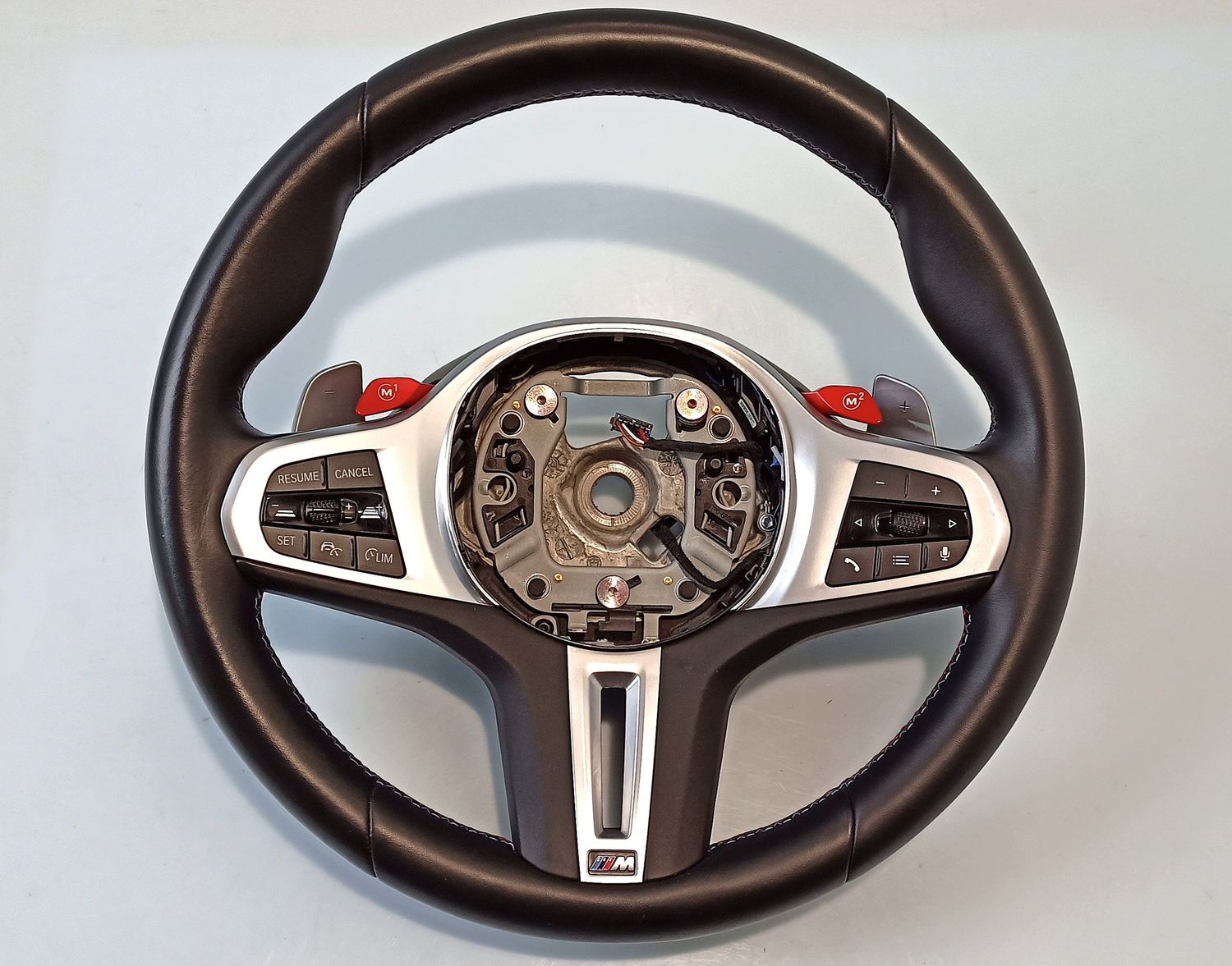 BMW 8 SERIES Steering Wheel OEM 32308094391 — Europe Delivery