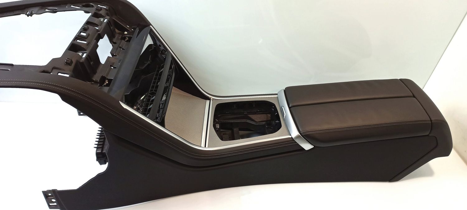 BMW 8 SERIES center Console OEM 51167950587 — Europe Delivery