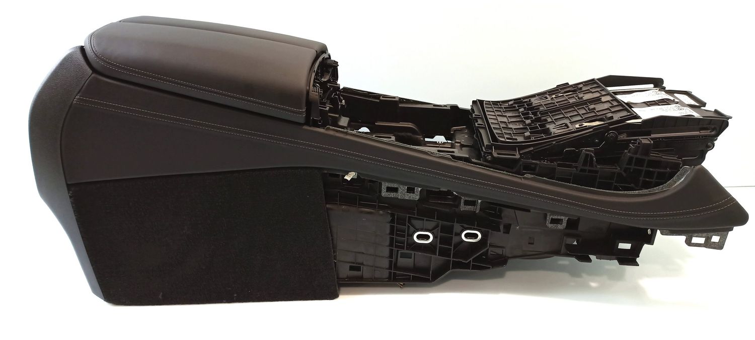 BMW X7 center Console OEM 51166810497 — Europe Delivery