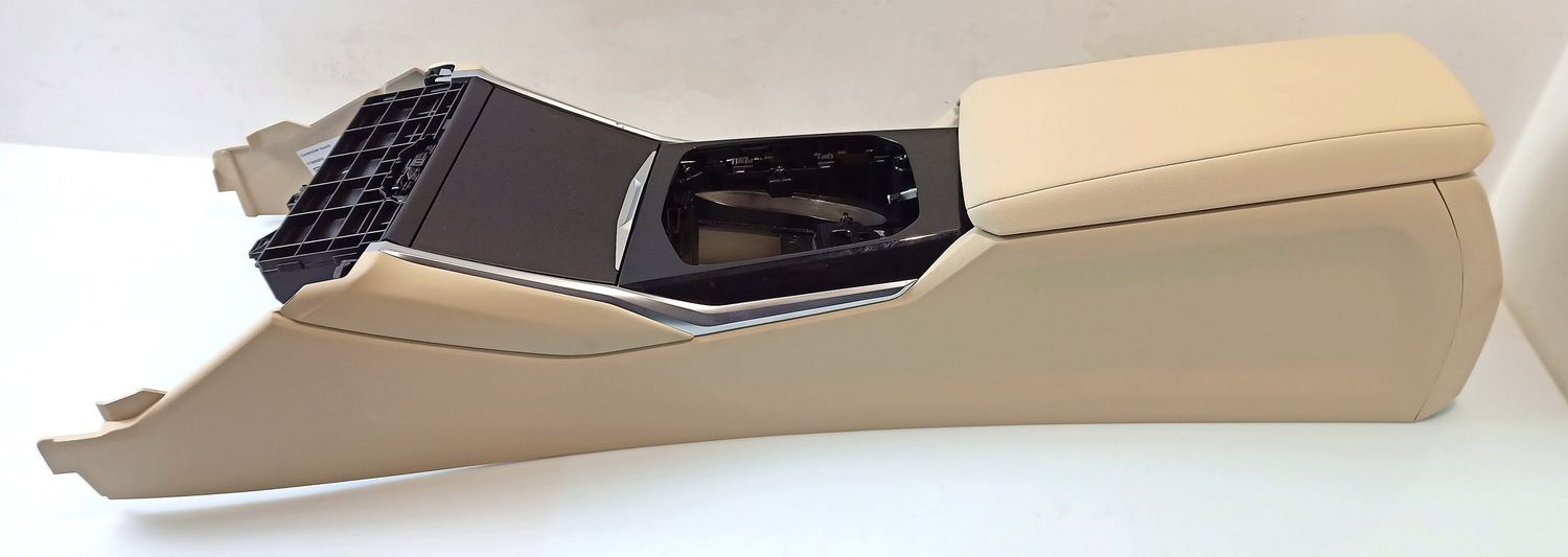 BMW 4 SERIES center Console OEM 51165A0EF77 — Europe Delivery