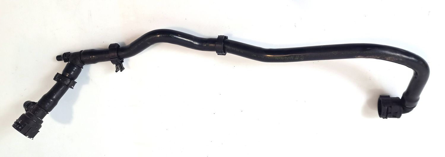 BMW 8 SERIES Engine coolant pipe/hose OEM 17127934586 — Europe Delivery