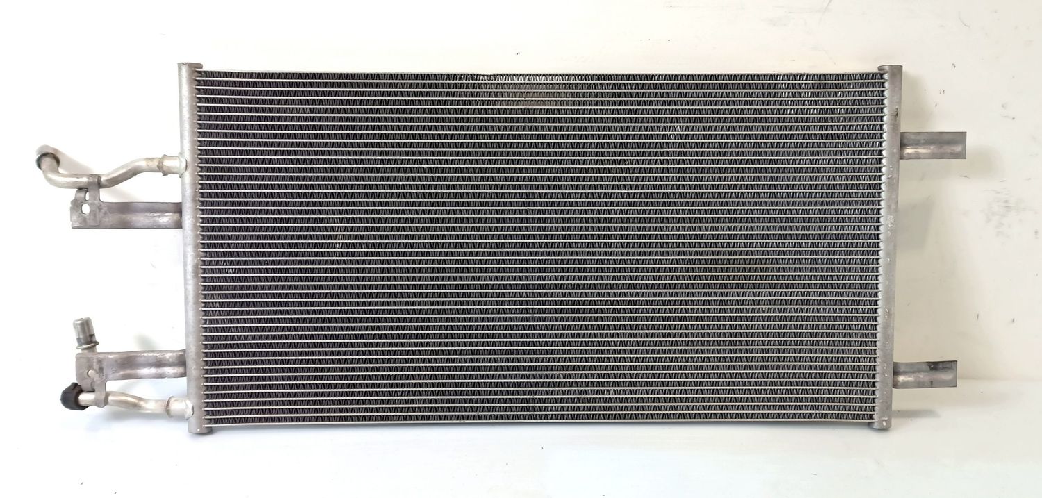 BMW 2 SERIES Coolant radiator OEM 17117643360 — Europe Delivery