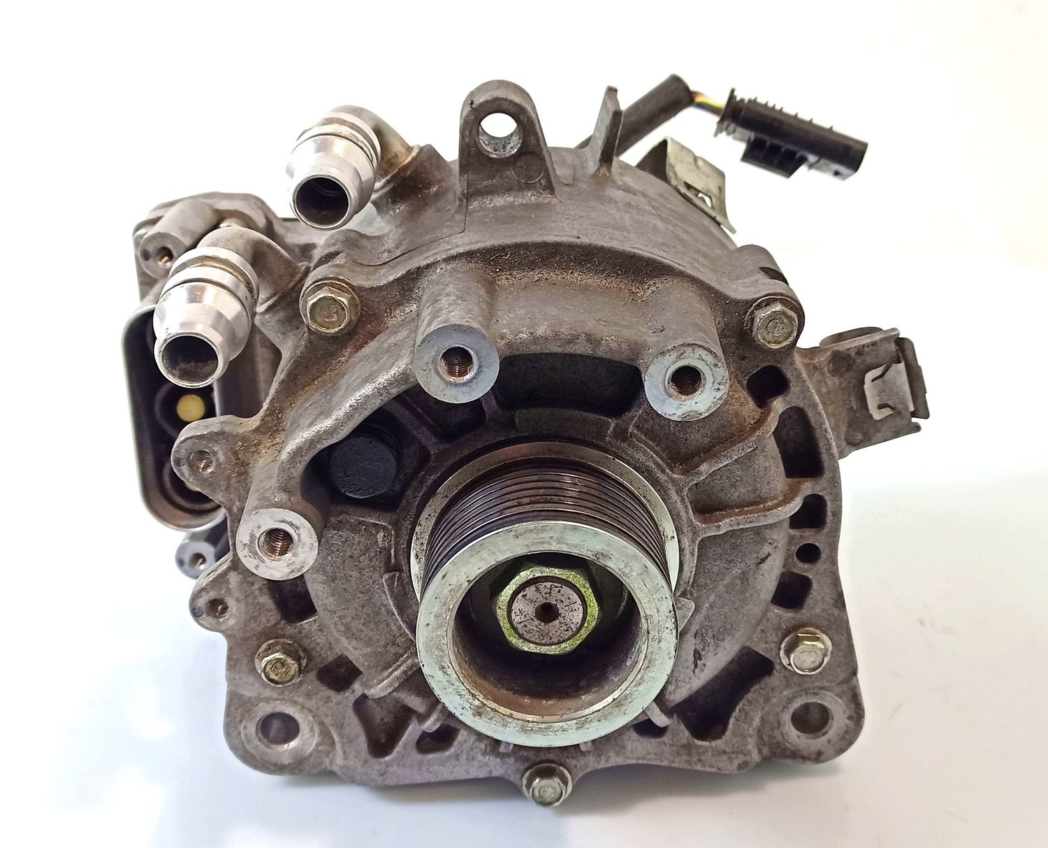 BMW I8 Generator/alternator OEM 12317649390 — Europe Delivery