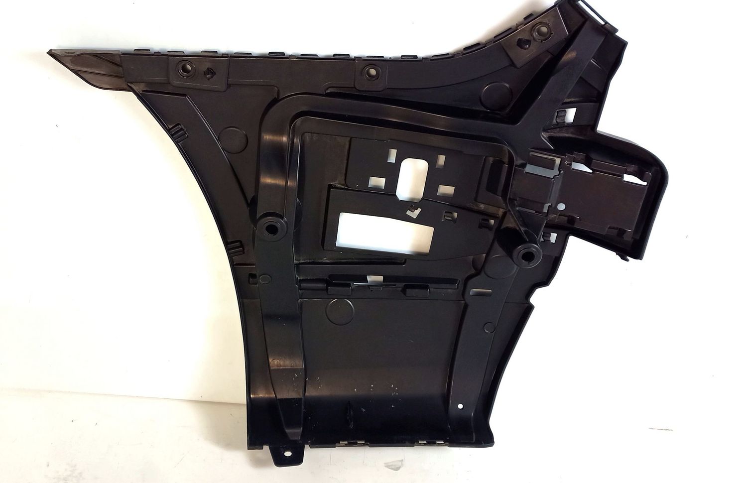 BMW 7 SERIES Bumper support mounting bracket corner OEM 51127357148 — Europe Delivery