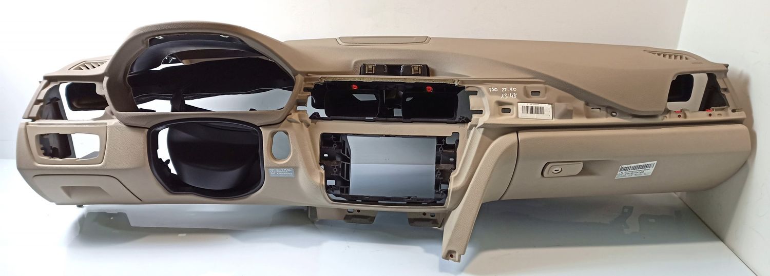 BMW 3 SERIES Dashboard OEM 51169239348 — Europe Delivery