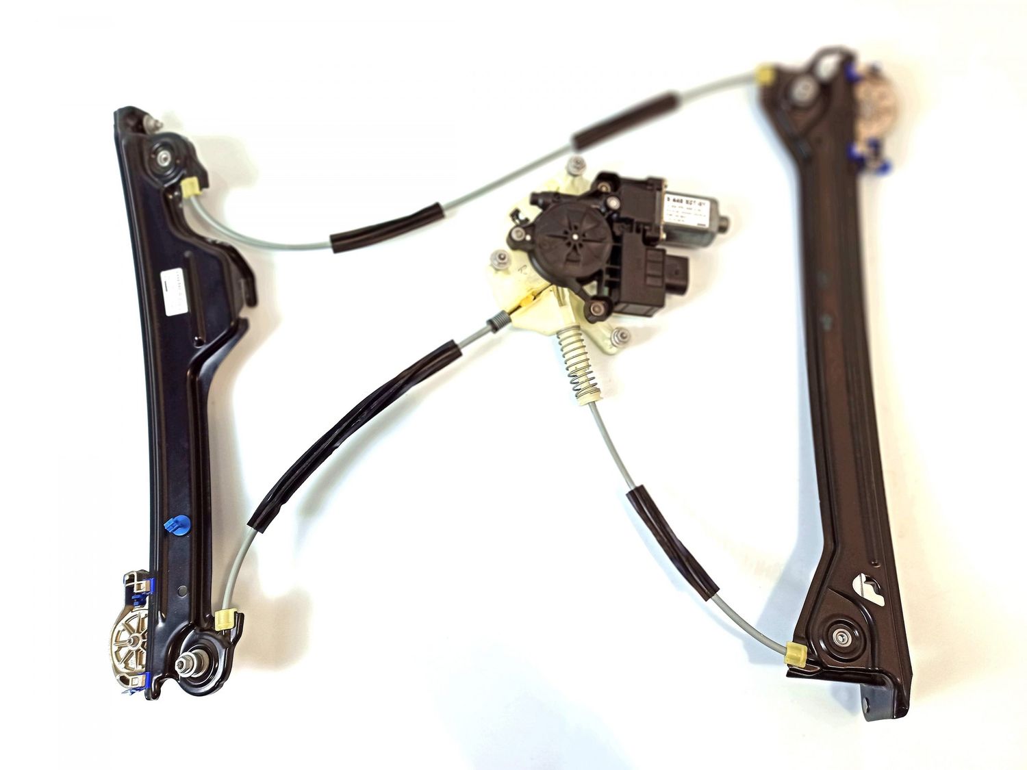 BMW 8 SERIES Tailgate boot lock/latch motor OEM 61359448927 — Europe Delivery