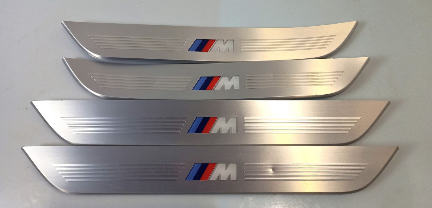 BMW 7 SERIES sill trim set (inner) OEM 51478061028 — Europe Delivery