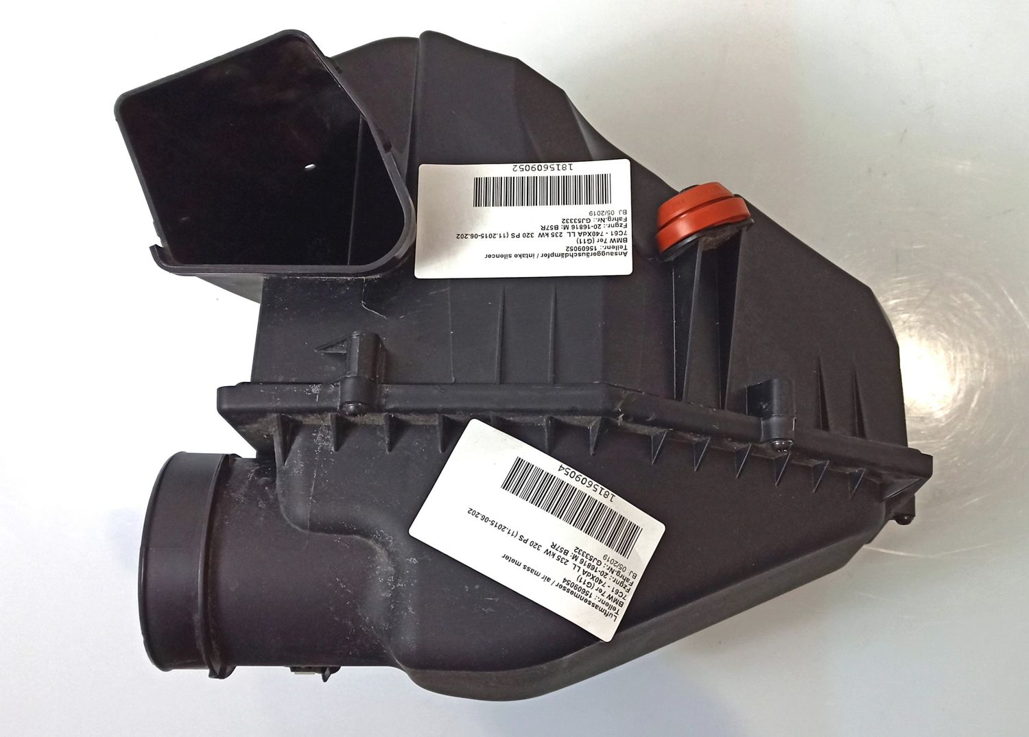 BMW 8 SERIES Air Filter Box OEM 13717643301 — Europe Delivery