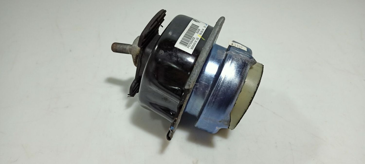 BMW X5 Engine mount bracket OEM 22116793642 — Europe Delivery