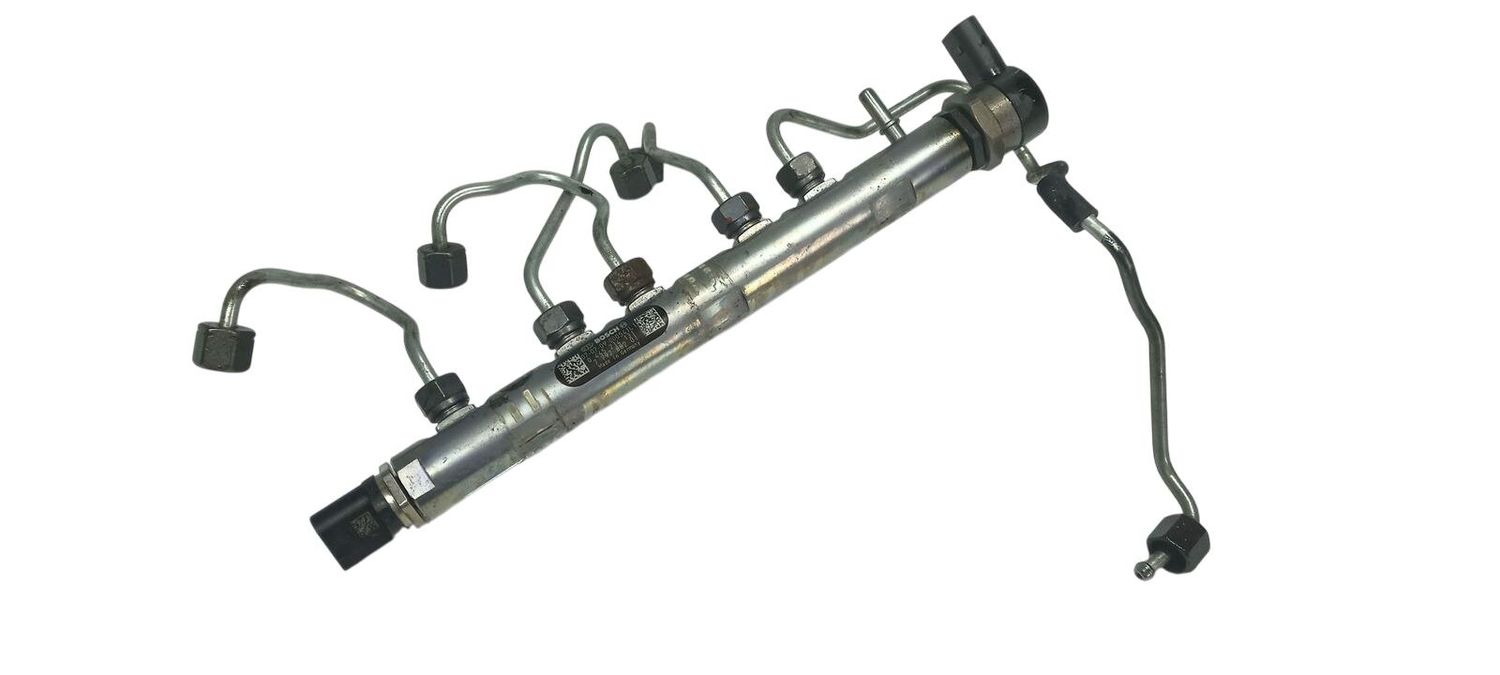 BMW 1 SERIES Fuel main line pipe OEM 13537797882 — Europe Delivery