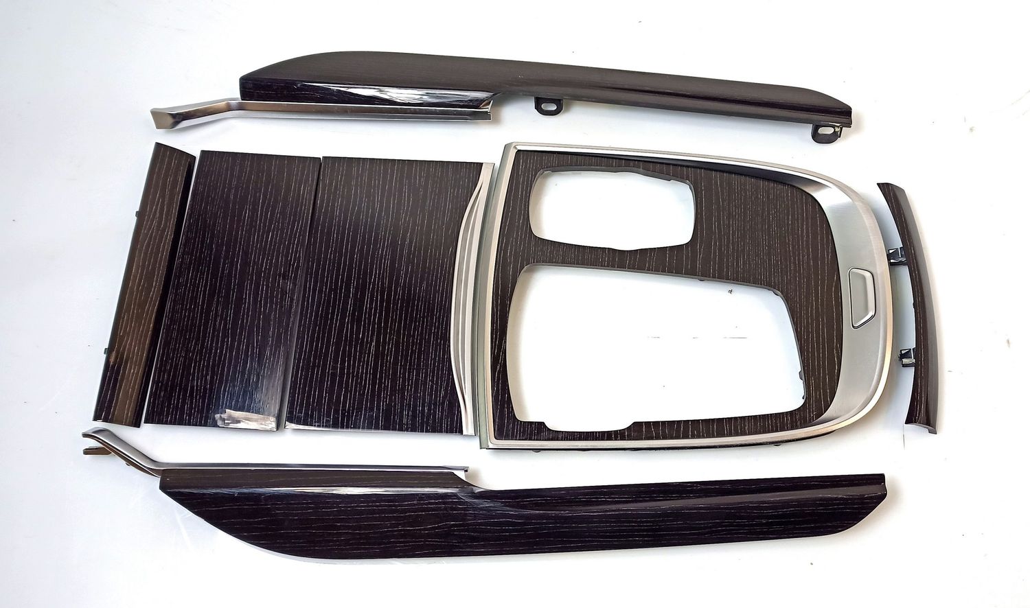 BMW 7 SERIES Center console decorative trim OEM 51168066675 — Europe Delivery