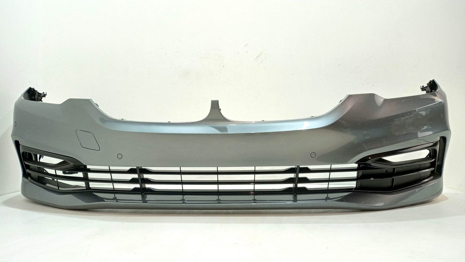 BMW 5 SERIES Front Bumper OEM 7427444 — Europe Delivery