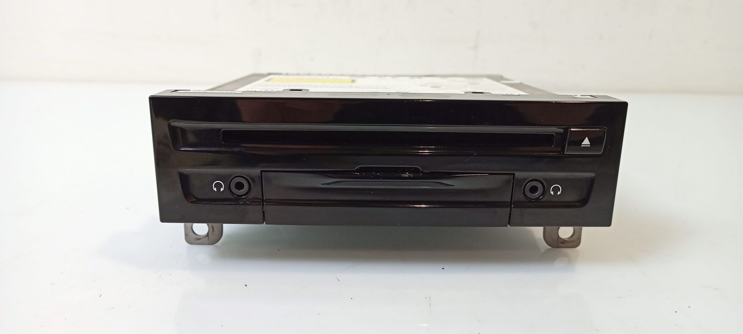 BMW 7 SERIES Navigation unit CD/DVD player OEM 65126821526 — Europe Delivery