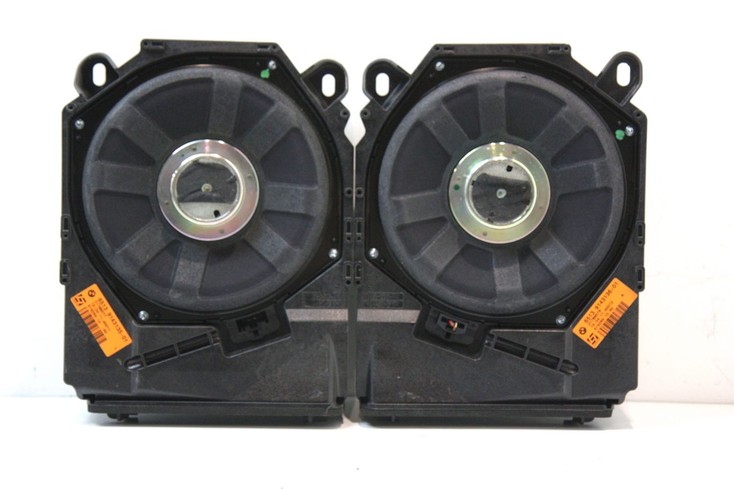 BMW 3 SERIES Subwoofer speaker OEM 65139143135 — Europe Delivery