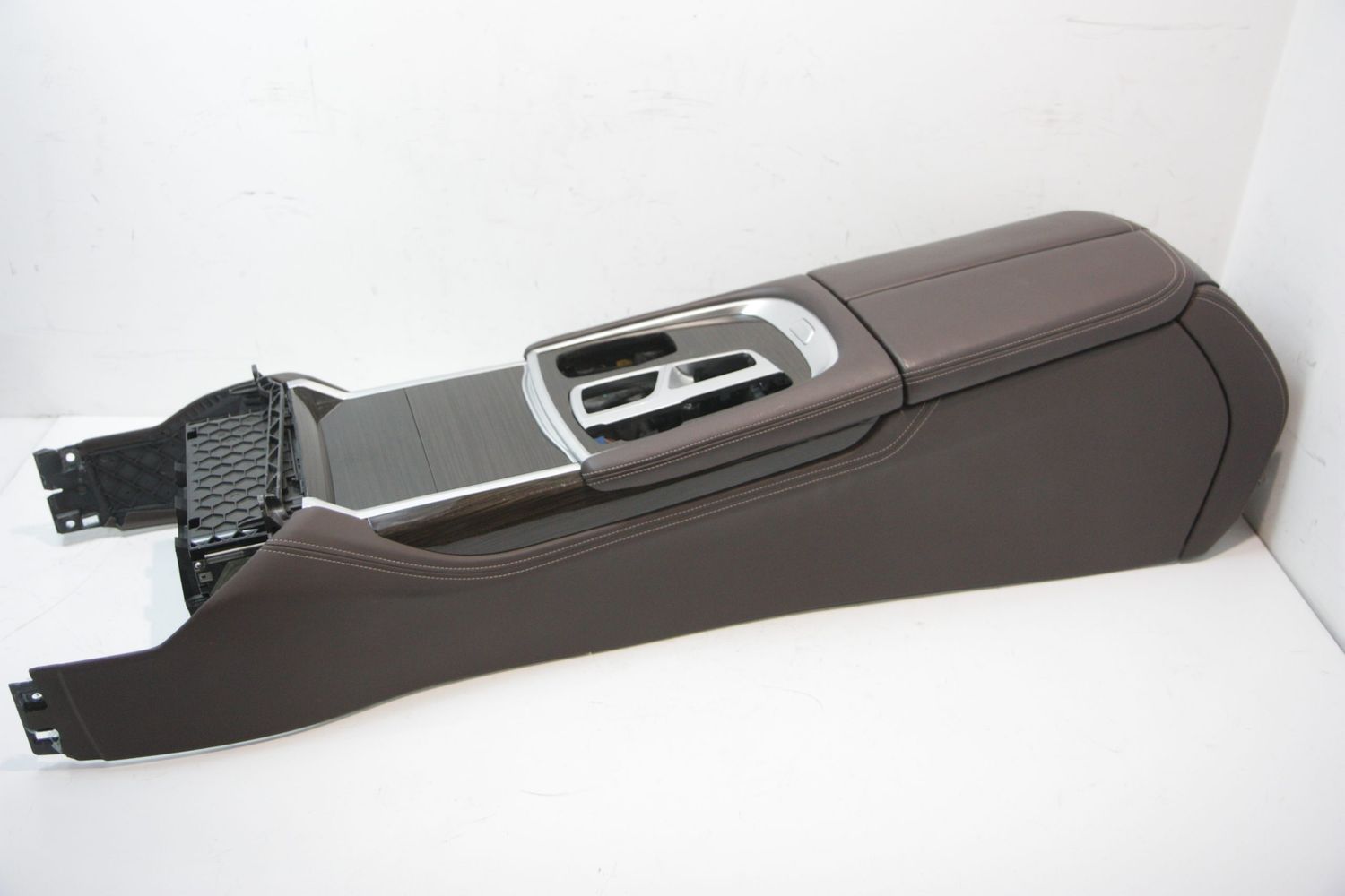 BMW 7 SERIES center Console OEM 51166843413 — Europe Delivery