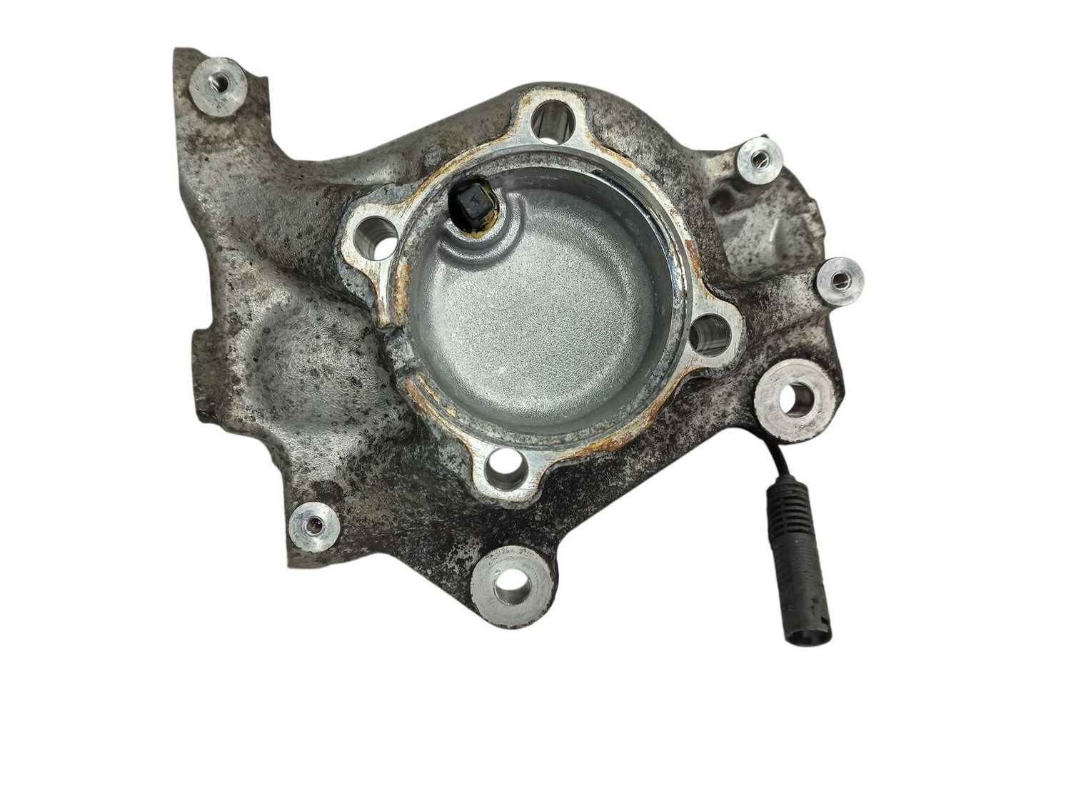 BMW 1 SERIES Front wheel hub OEM 31216764443 — Europe Delivery