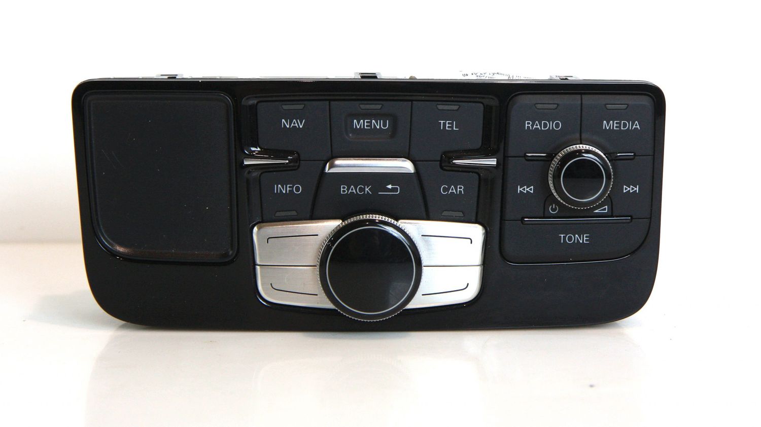 AUDI A8 Head unit multimedia control — Europe Delivery
