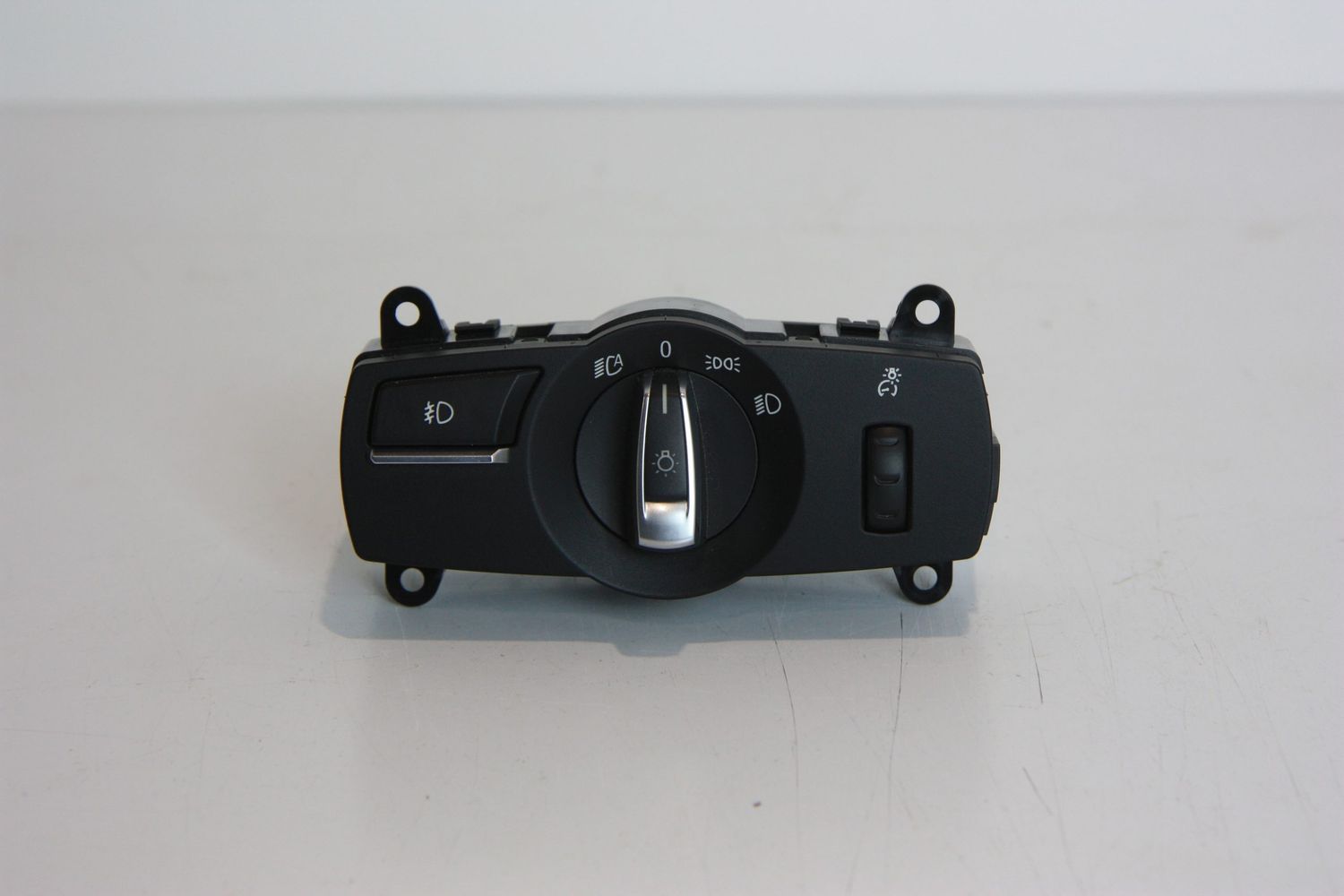 BMW 6 SERIES Light switch OEM 61316803962 — Europe Delivery