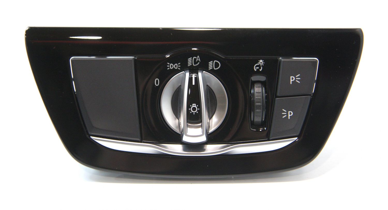 BMW M5 Light switch OEM 61316841879 — Europe Delivery