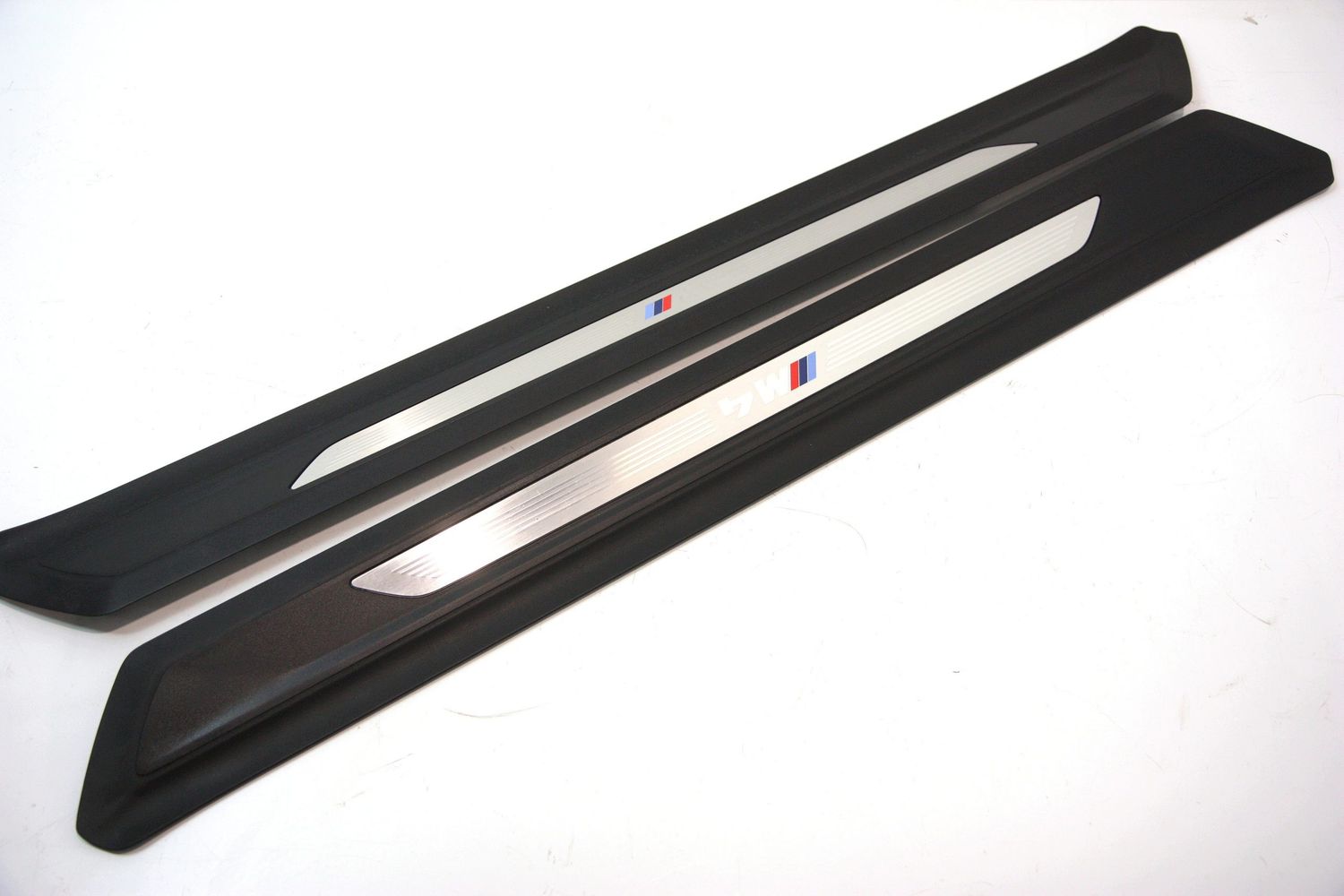 BMW M4 Front sill trim cover OEM 51478054414 — Europe Delivery