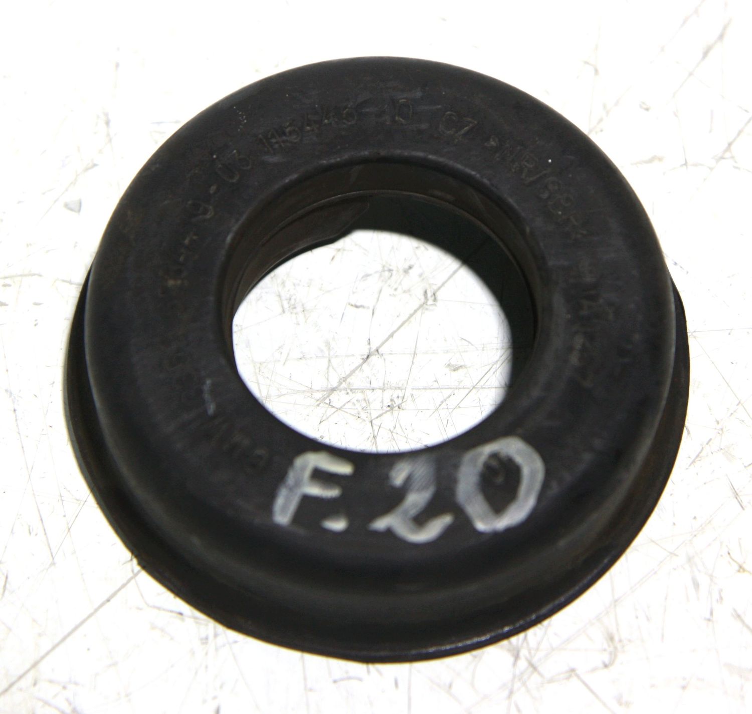 BMW 1 SERIES Front coil spring rubber mount OEM 33536764419 — Europe Delivery