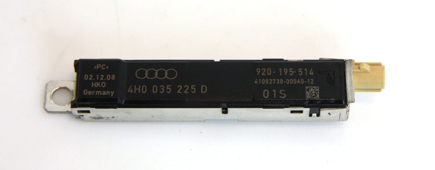 AUDI A8 Aerial antenna amplifier — Europe Delivery