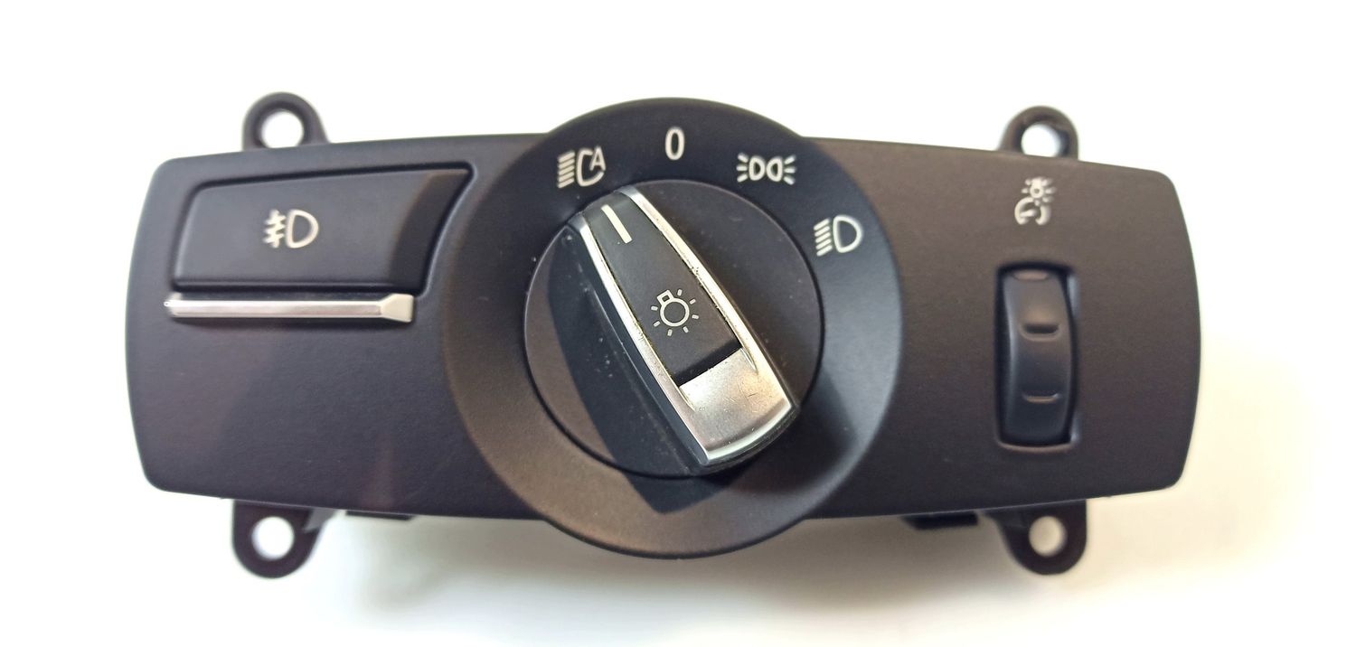 BMW 6 SERIES Light switch OEM 61319192745 — Europe Delivery