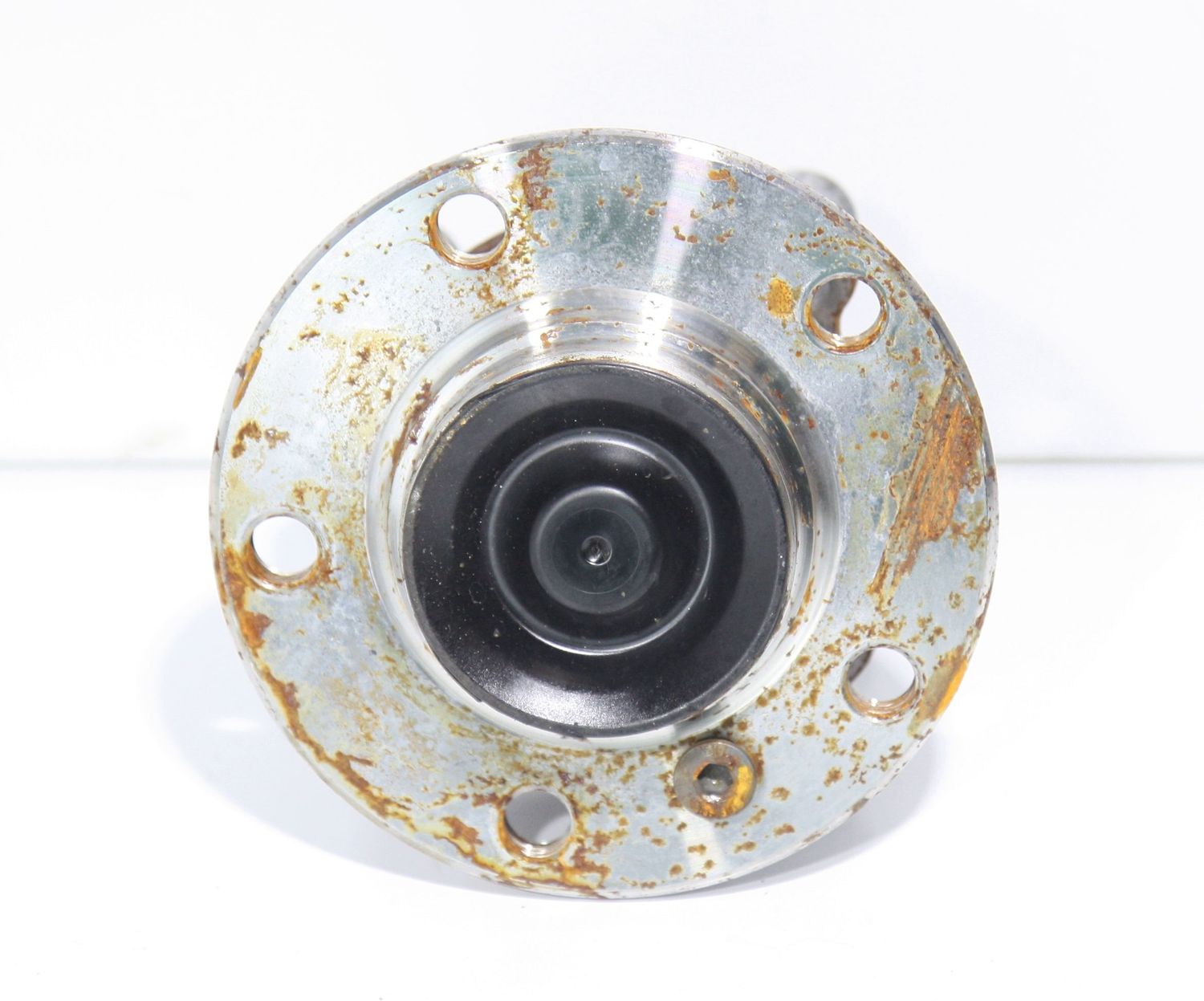 BMW 1 SERIES Front wheel hub OEM 31206794850 — Europe Delivery
