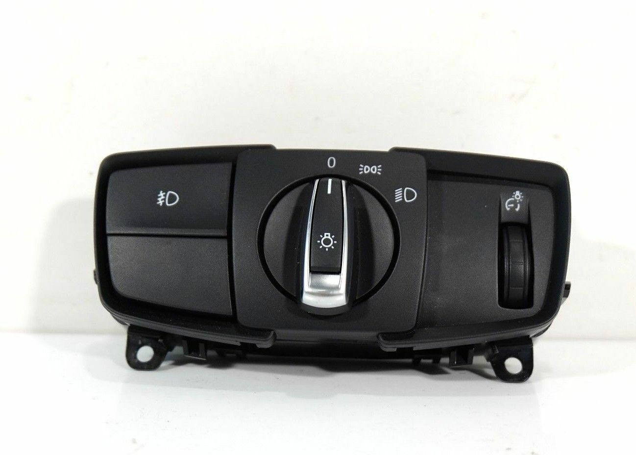 BMW 4 SERIES lukturis slēdzis OEM 61319393940 — Piegāde Eiropā