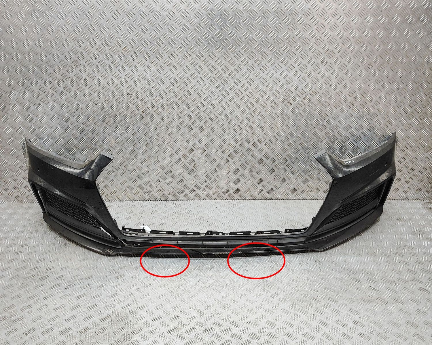 8W6807683A, 8W6807065K främre stötfångare AUDI A5 (F53) (2016-...) — Leverans i Europa