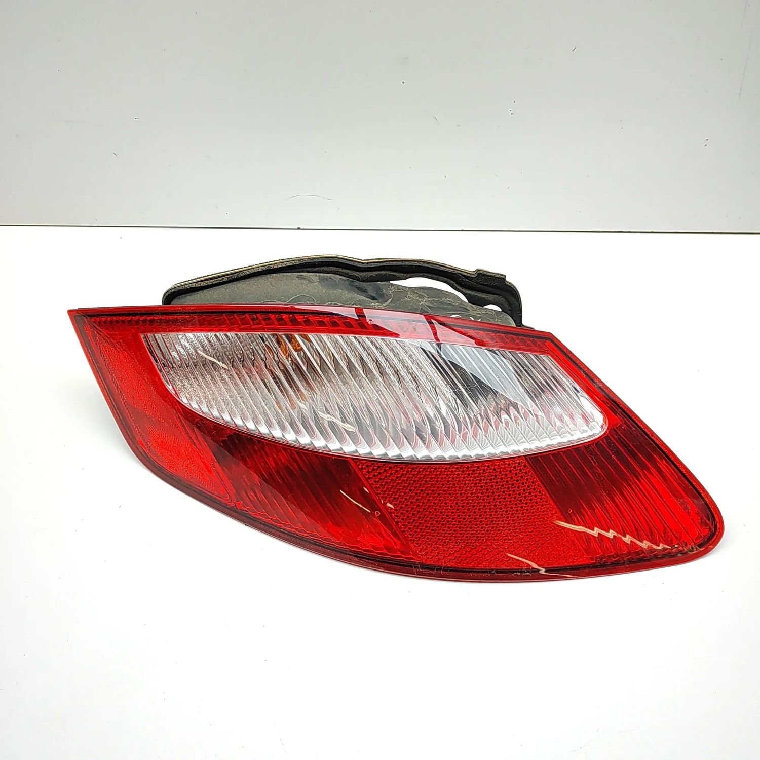 98763142302, 98763145302 Bak vänster bakljus PORSCHE BOXSTER (987) (2004-2011) — Leverans i Europa