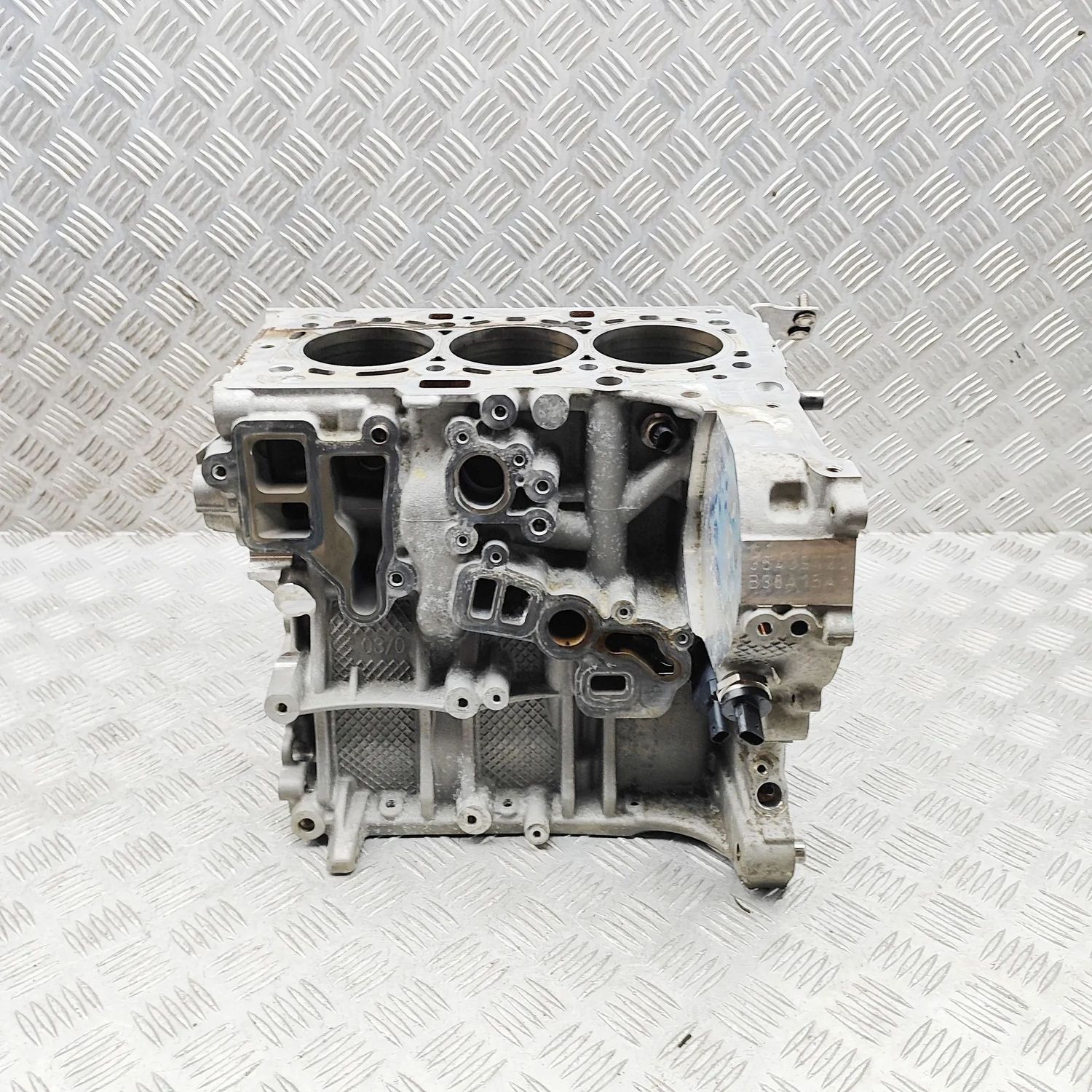8513372 Motor block BMW 2 SERIES (Active Tourer F45) (2013-2021) — Leverans i Europa