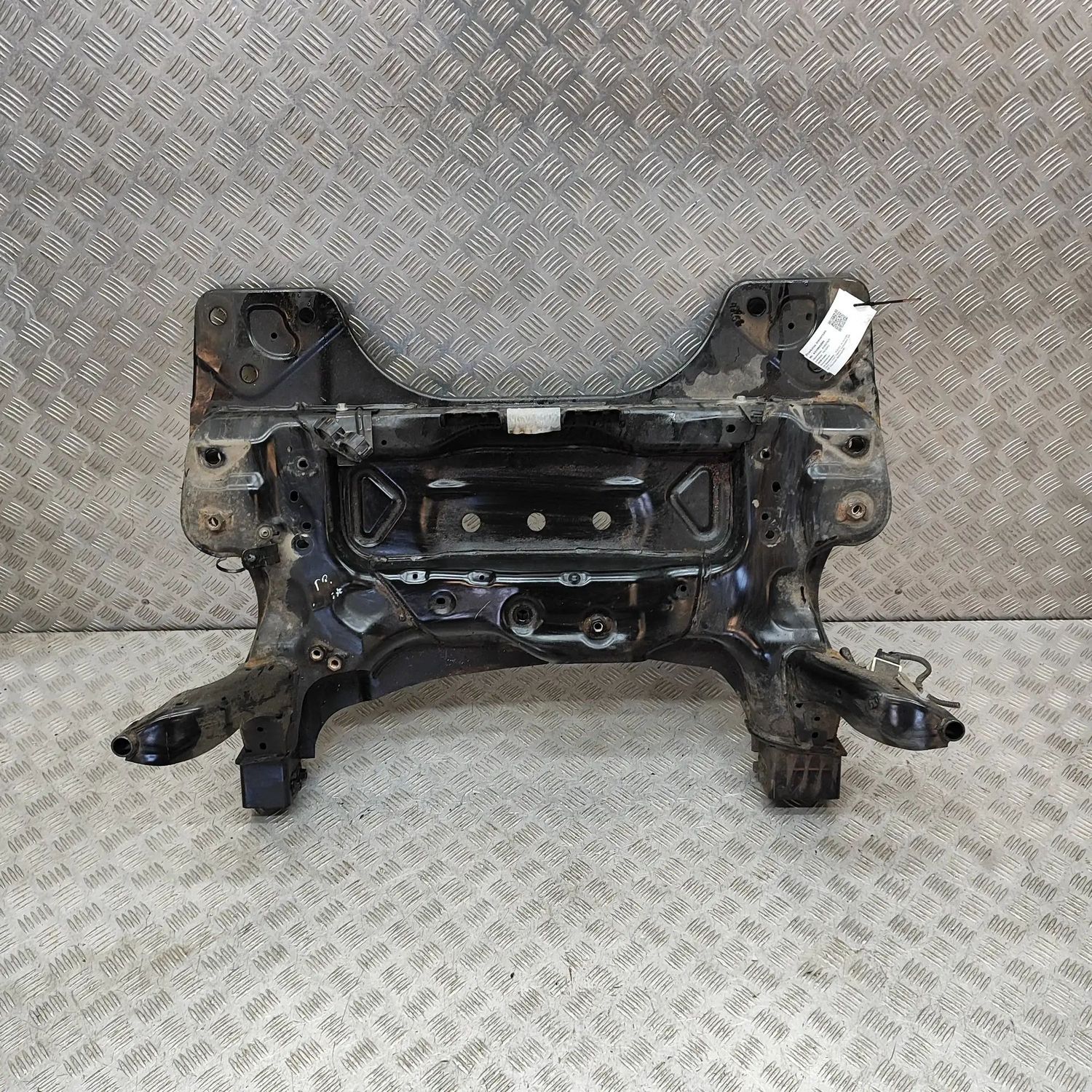 32395141 Fram subframe VOLVO XC40 (536) (2017-...) — Leverans i Europa