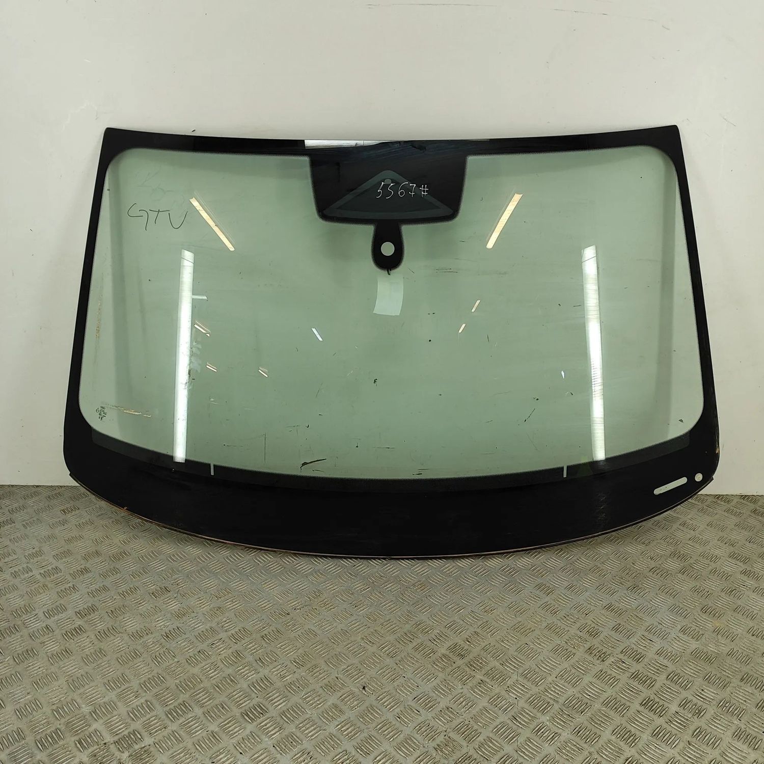 8B3845099B Fram windshield AUDI A5 (Avant) (2024-...) — Leverans i Europa