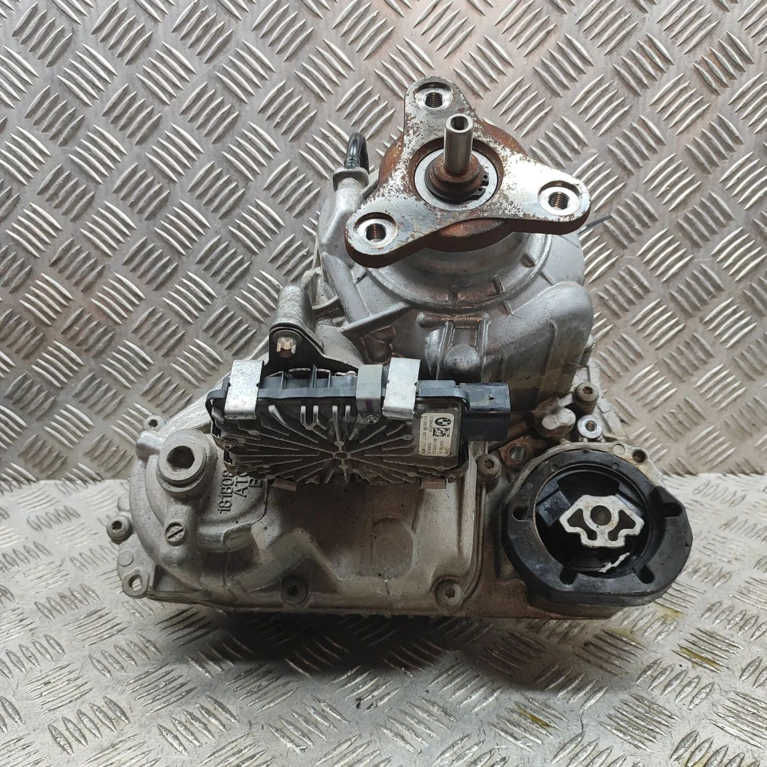 8747765, 8747766 Transfer box BMW X5 (G05) (2018-...) — Europa-Versand