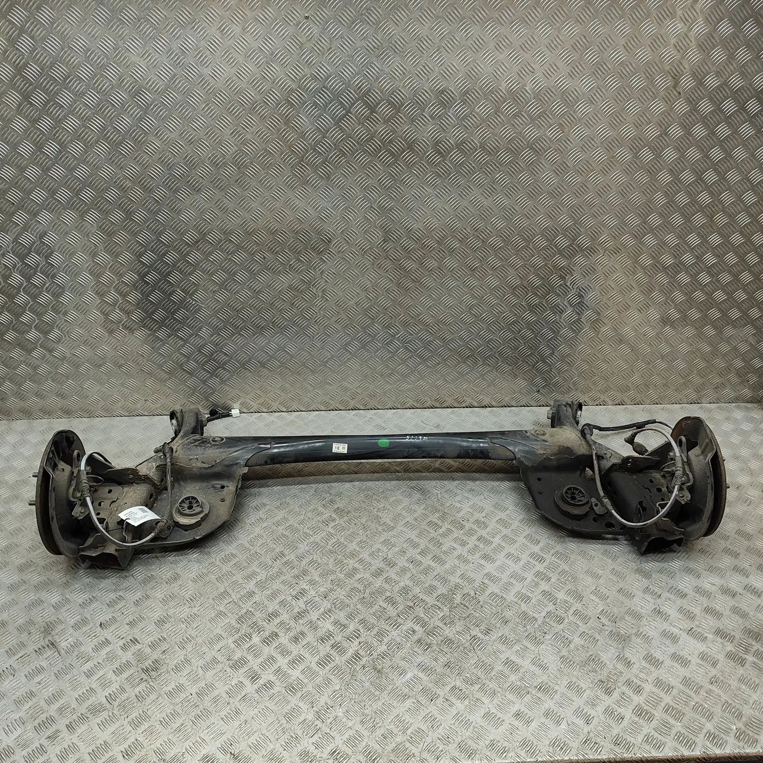 DN4E-28-B0XD Bak axle MAZDA MX-30 (DR) (2020-...) — Leverans i Europa