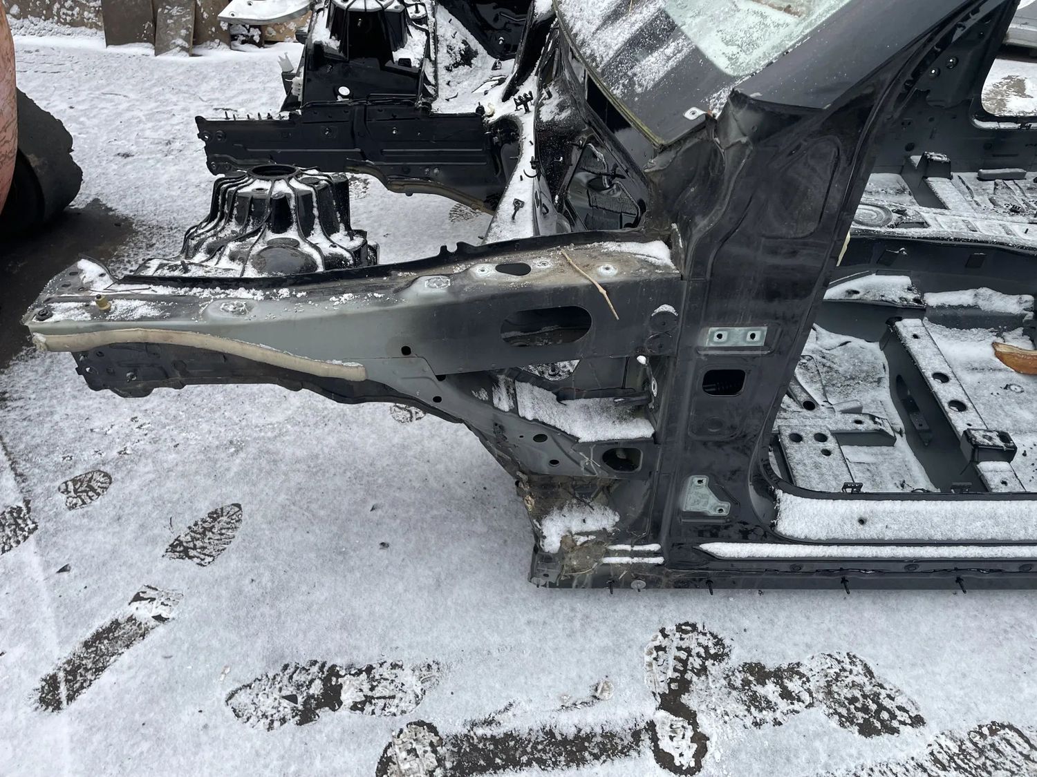 Fram vänster quarter panel MERCEDES-BENZ EQC (2020-...) — Leverans i Europa