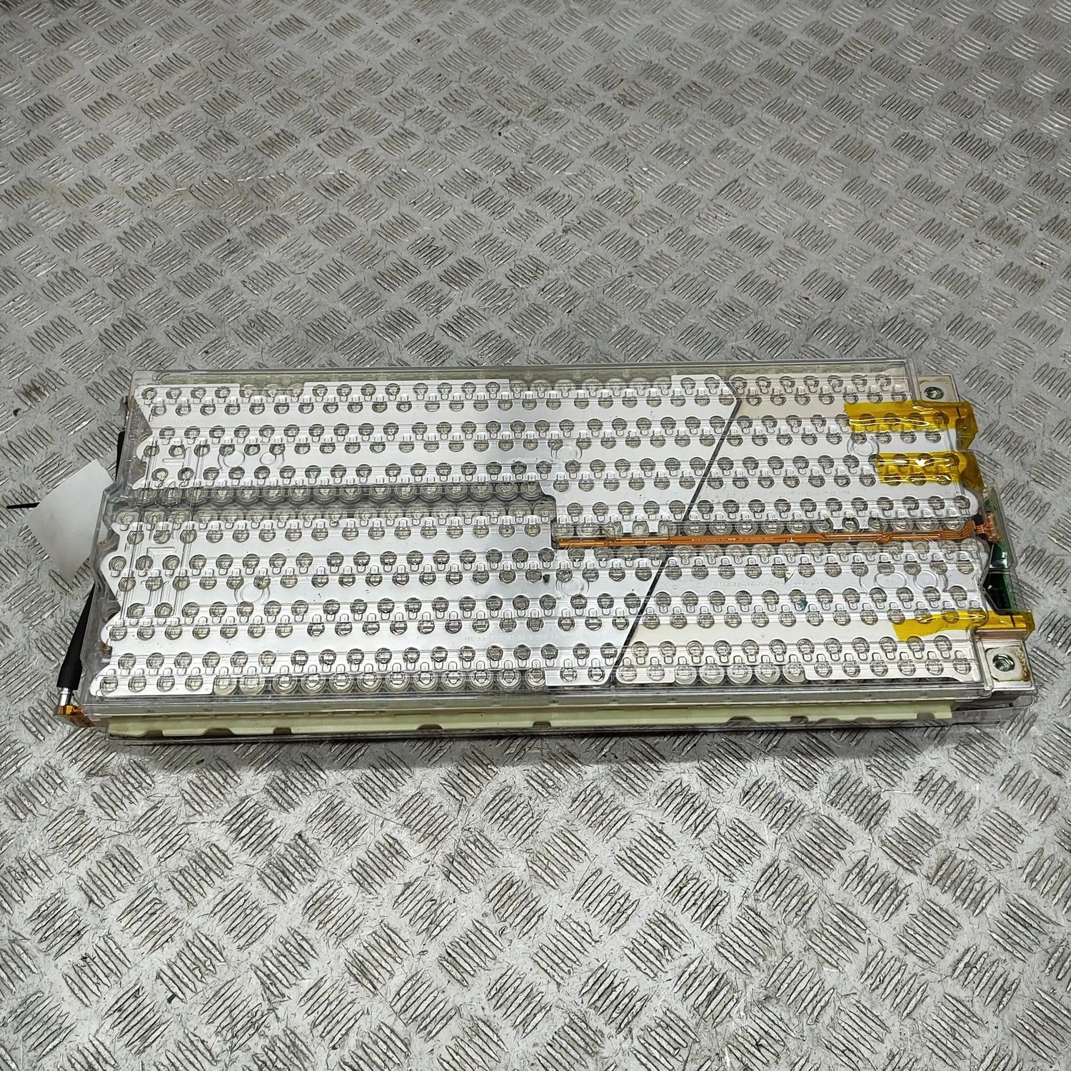 1020955-90-A, 1071954-00-B Batteri TESLA MODEL S (2012-...) — Leverans i Europa