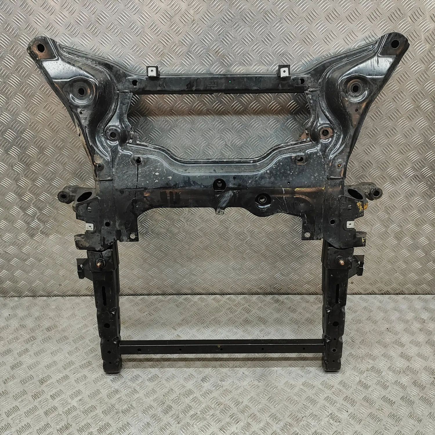 A9100013799, A9106205701 Przedni subframe MERCEDES-BENZ SPRINTER (3, 5-t Van 907, 910) (2018-...) — Dostawa w Europie